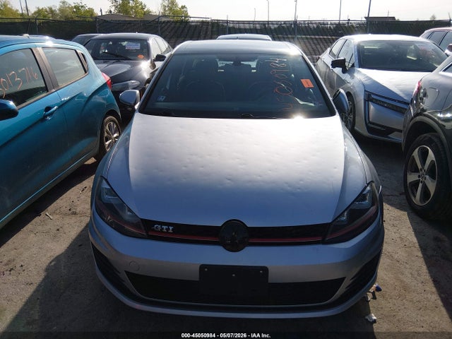 Volkswagen Golf 2.0t Se 4-door