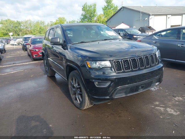 Salvage Jeep Grand Cherokee Image