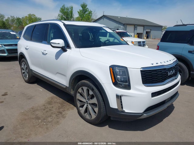 Salvage Kia Telluride Image