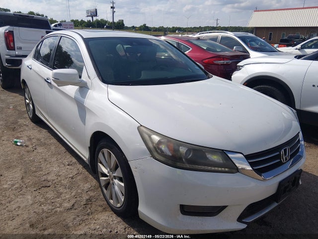 Salvage Honda Accord Image