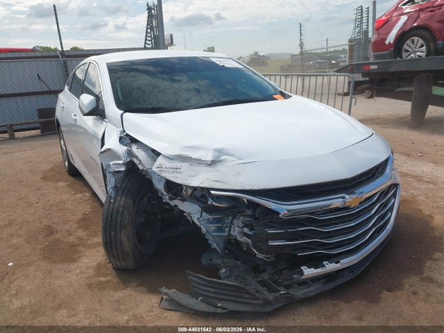 Salvage Chevrolet Malibu Image