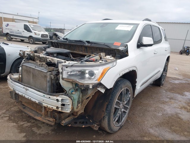 GMC Acadia Denali