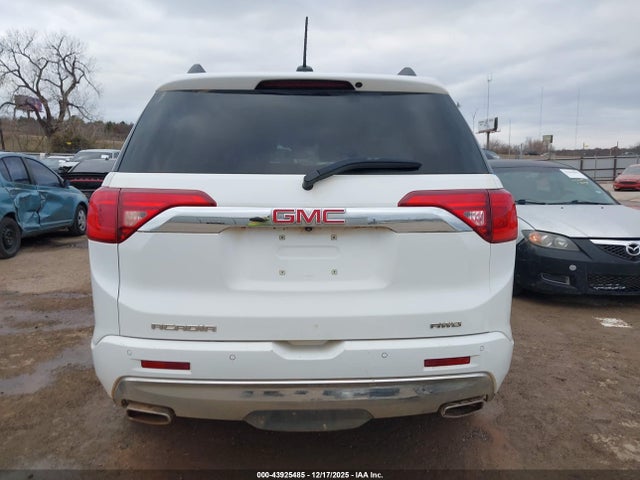 GMC Acadia Denali