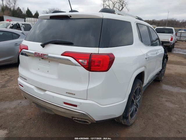 GMC Acadia Denali
