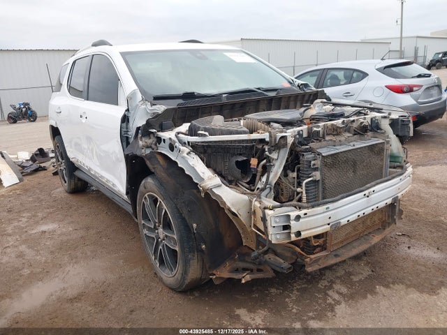 Salvage GMC Acadia Image