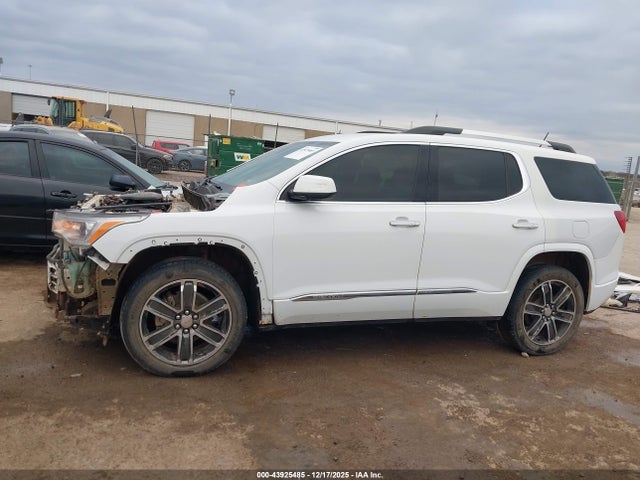 GMC Acadia Denali