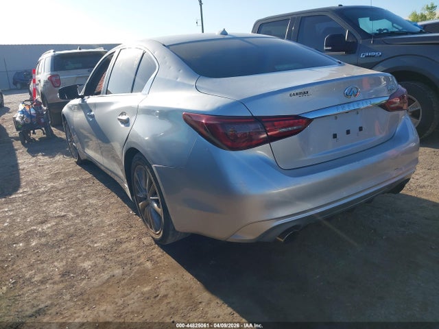 INFINITI Q50 3.0t Luxe
