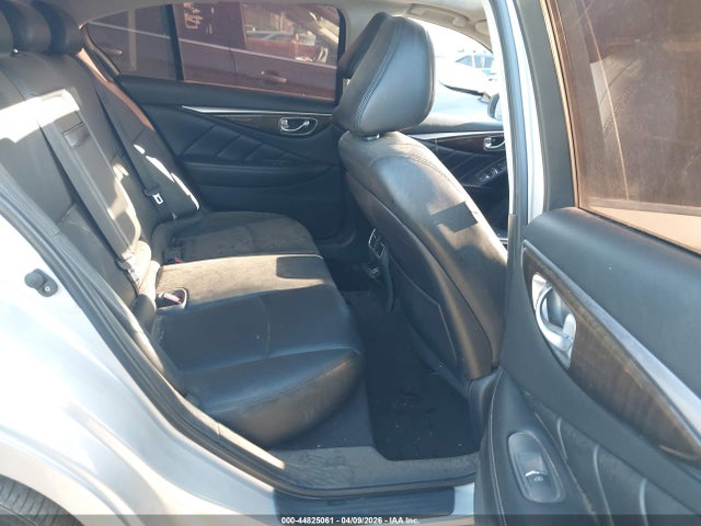 INFINITI Q50 3.0t Luxe