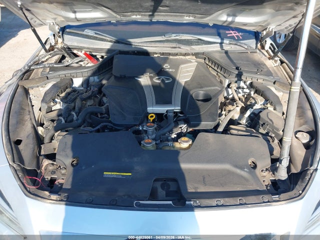 INFINITI Q50 3.0t Luxe