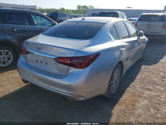 INFINITI Q50 3.0t Luxe