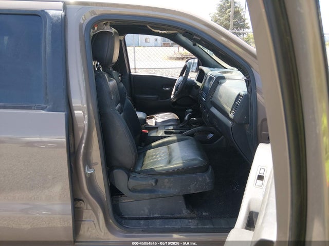 Nissan Frontier Pro-4x 4x4