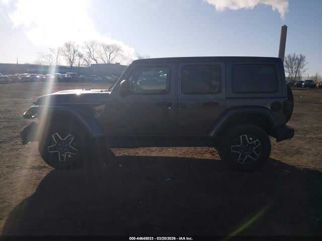 Jeep Wrangler Sahara 4x4