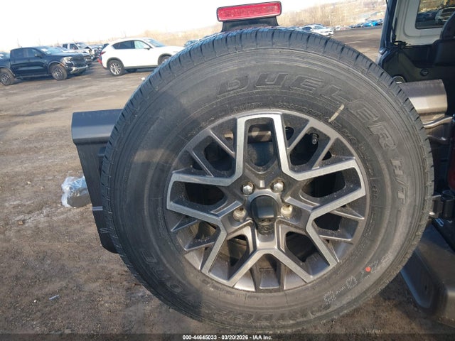 Jeep Wrangler Sahara 4x4