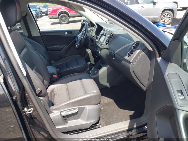 Volkswagen Tiguan S