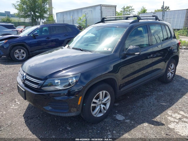 Volkswagen Tiguan S