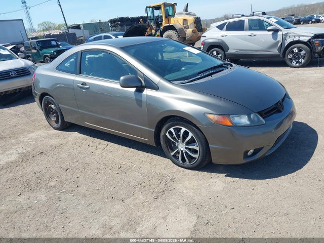 Salvage Honda Civic Image