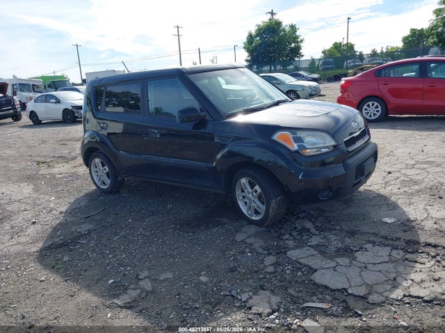 Salvage Kia Soul Image