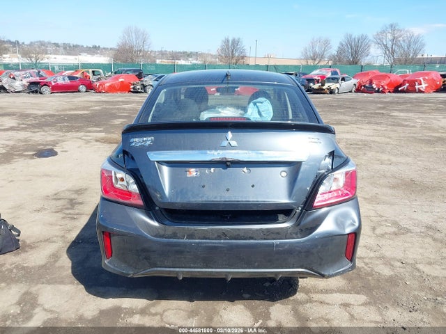 Mitsubishi Mirage Le