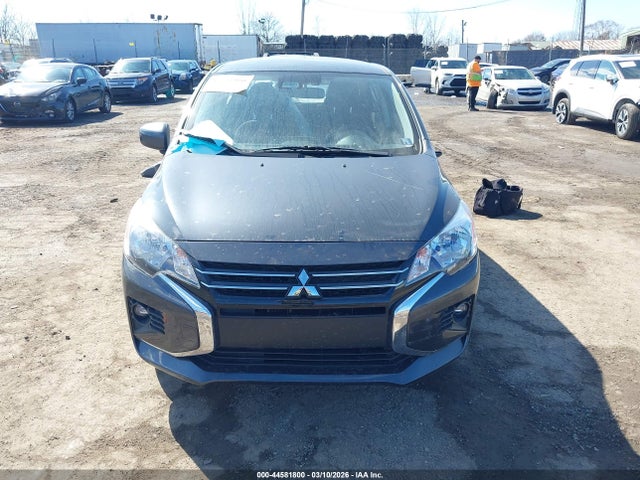 Mitsubishi Mirage Le