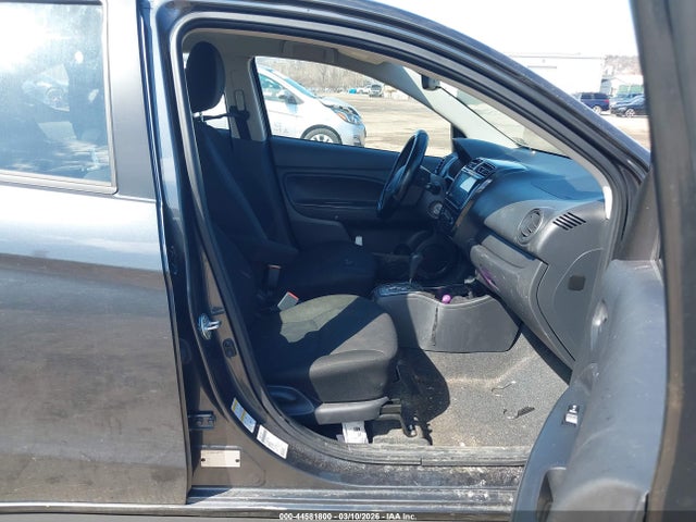 Mitsubishi Mirage Le