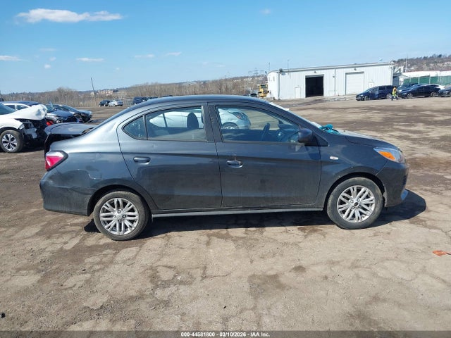 Mitsubishi Mirage Le