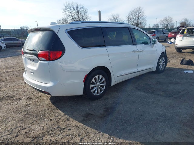 Chrysler Pacifica Touring L Plus