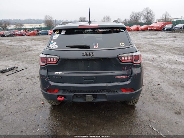 Jeep Compass Trailhawk 4x4