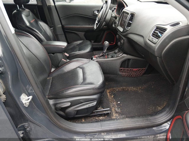 Jeep Compass Trailhawk 4x4