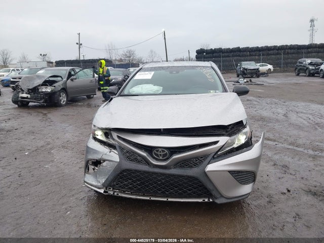 Toyota Camry Se