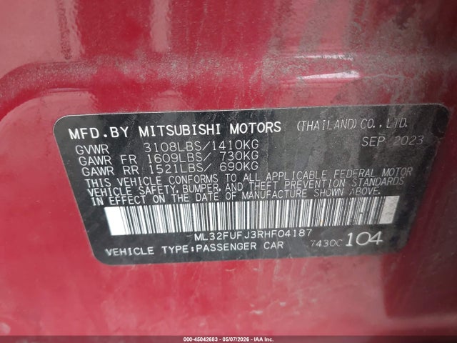 Mitsubishi Mirage Es