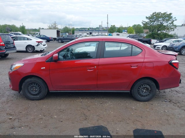 Mitsubishi Mirage Es