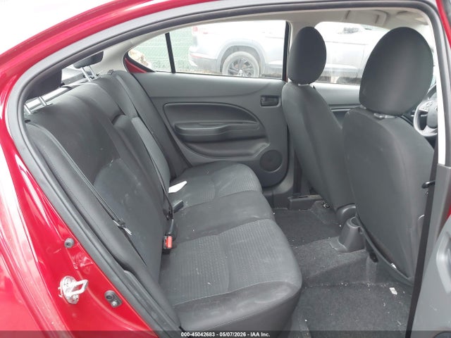 Mitsubishi Mirage Es