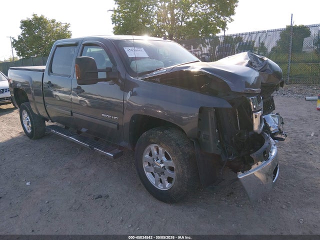 Salvage Chevrolet Silverado 2500 Image