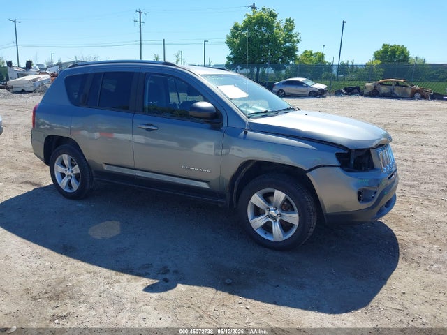 Salvage Jeep Compass Image