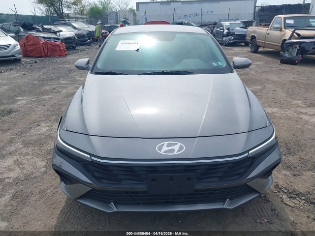 Hyundai ELANTRA Sel