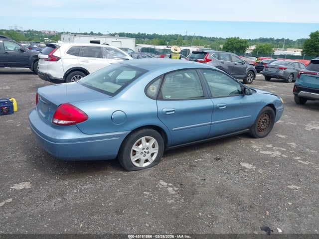 Ford Taurus Se