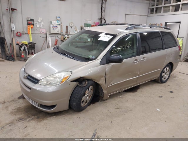 Toyota Sienna Le