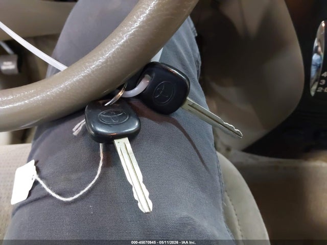 Toyota Sienna Le