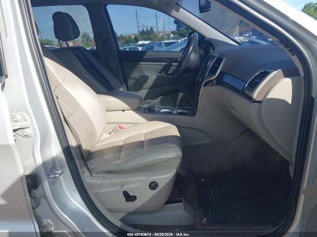 Jeep Grand Cherokee Laredo