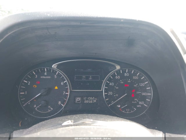 Nissan Pathfinder S