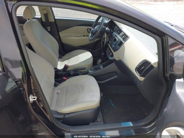 Kia Rio Lx