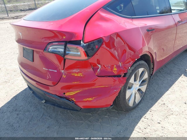 Tesla Model Y Long Range Dual Motor All-wheel Drive