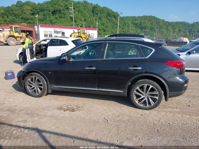 INFINITI Qx