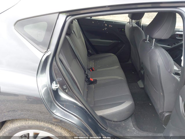 Subaru Impreza Base 5-door