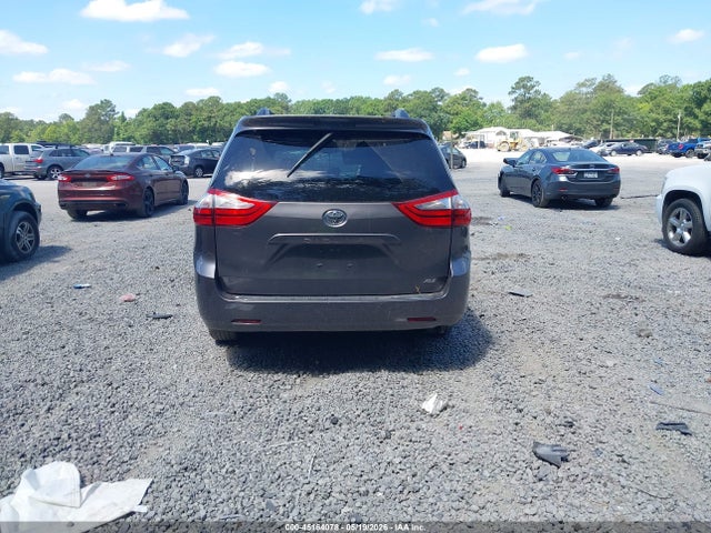 Toyota Sienna Xle 8 Passenger