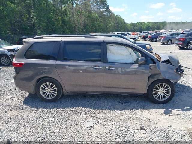 Toyota Sienna Xle 8 Passenger
