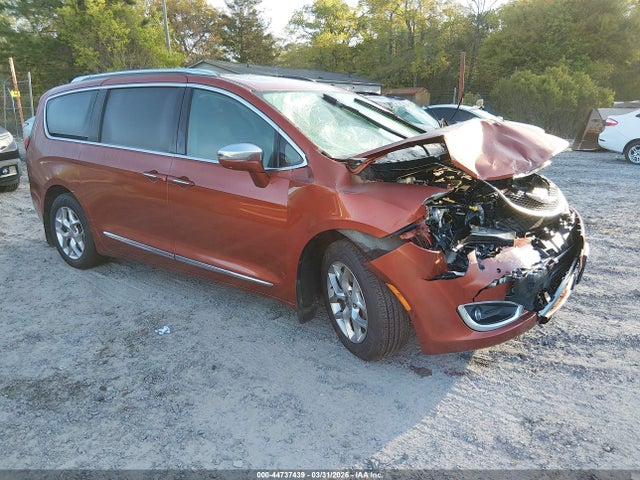 Salvage Chrysler Pacifica Image