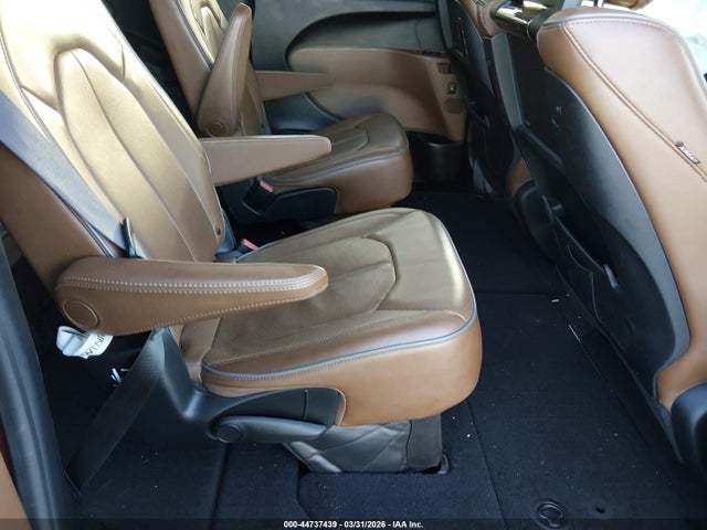 Chrysler Pacifica Limited