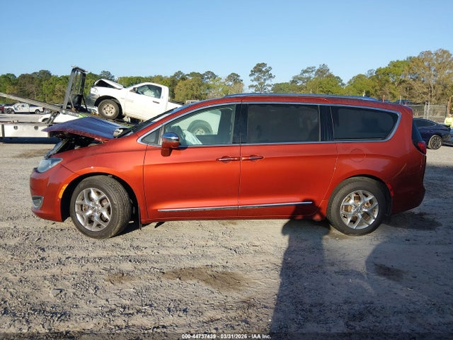 Chrysler Pacifica Limited