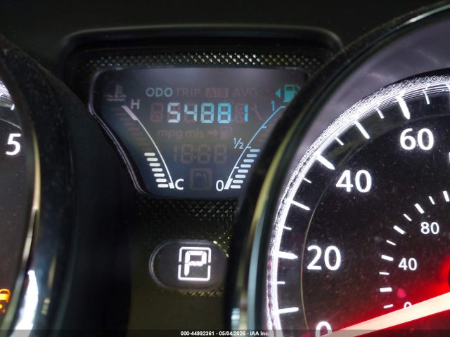 Nissan Versa 1.6 Sv